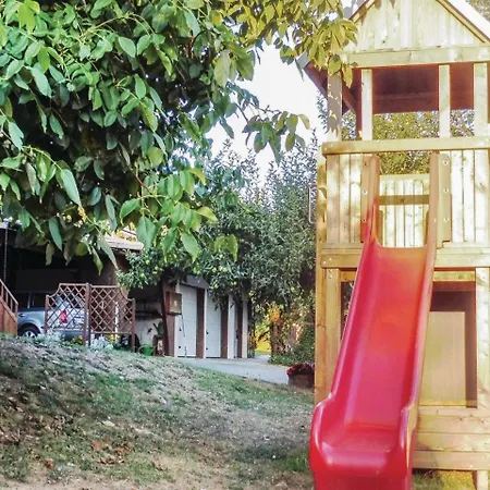 1 Bedroom Awesome In Schlitz-rimbach Holiday home